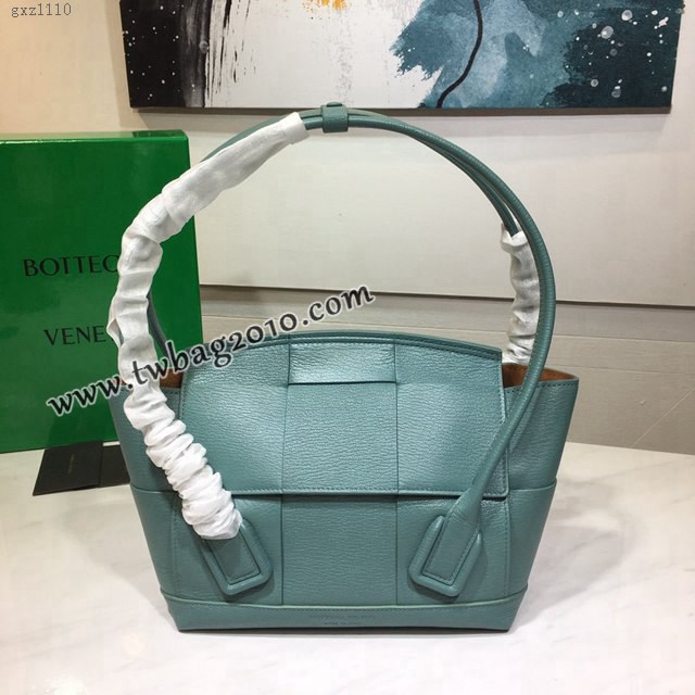 Bottega veneta高端女包 寶緹嘉爆款THE ARCO編織款手提包  BV經典款蝙蝠包  gxz1110