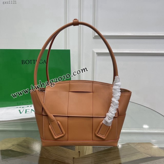 Bottega veneta高端女包 KF009 寶緹嘉爆款THE ARCO編織款平紋牛皮手提包  BV經典款蝙蝠包  gxz1121
