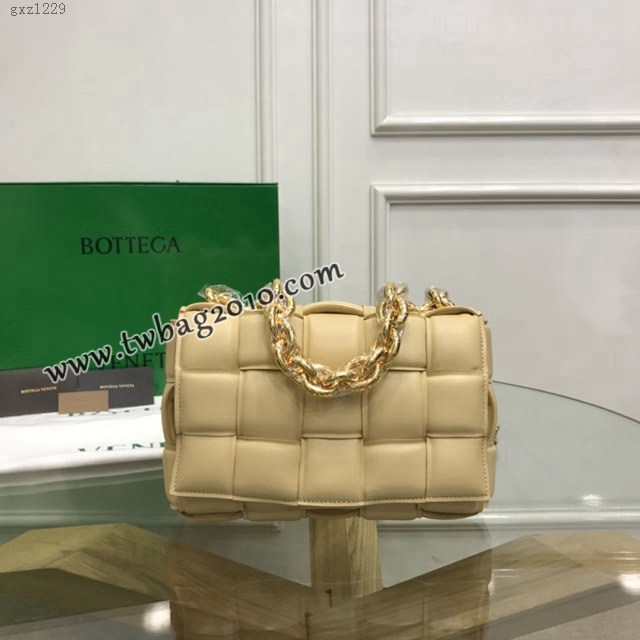 Bottega veneta高端女包 96008木薯 寶緹嘉新款枕頭鏈條包 BV經典款單肩斜挎手提女包  gxz1229
