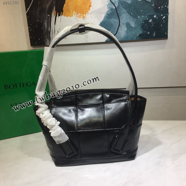 Bottega veneta高端女包 96009s小號 寶緹嘉Arco33油蠟牛皮包 BV經典款蝙蝠包手提包  gxz1240