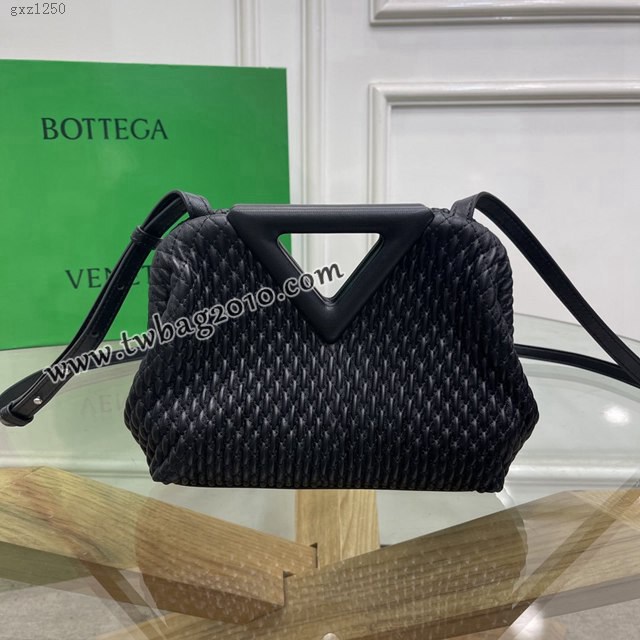Bottega veneta高端女包 8546B BV寶緹嘉2021包包最新triangle倒三角手提單肩斜挎包三角包  gxz1250