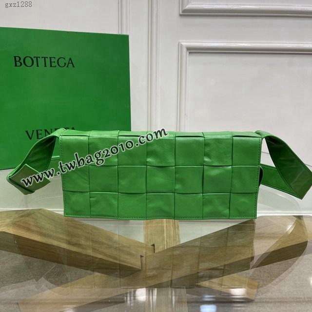 Bottega veneta高端女包 KF0010 寶緹嘉BELT CASSETTE腰包挎包 BV經典款粗編腰包  gxz1288