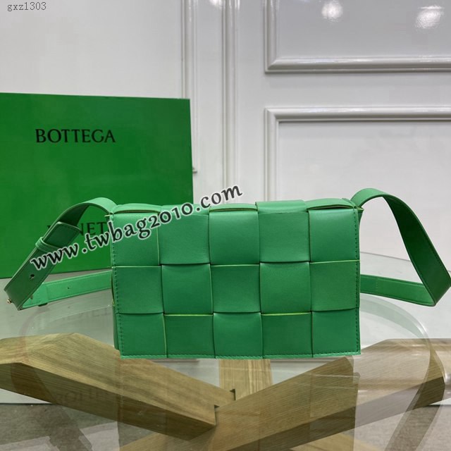 Bottega veneta高端女包 KF0017木薯 寶緹嘉新款放大編織斜挎包 BV經典款單肩斜挎編織女包  gxz1303