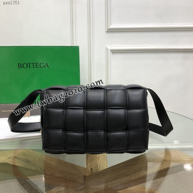 Bottega veneta高端女包 96006 寶緹嘉黑色小羊皮肩背女包 BV經典款Cassette枕頭包  gxz1351