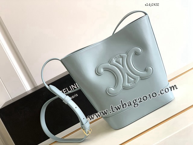 Celine專櫃2023s春夏新品CUIR TRIOMPHE小號繡花光滑牛皮水桶包 賽琳百搭斜挎肩背女包 sldj2432