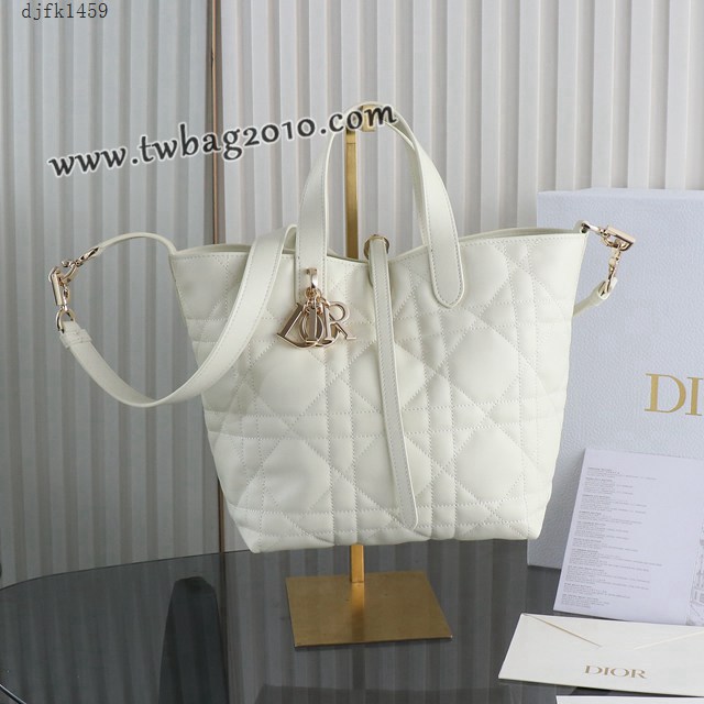 Dior专柜新款迪奥高仿原单原厂级Toujours竖版系列中号白色M2835菜篮子 djfk1459