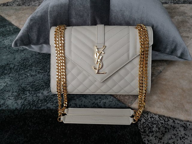 YSL专柜款女包 聖羅蘭經典款原廠皮ENVELOPE中號粒面壓花絎縫真皮信封包 YSL肩背斜挎包 487206  jjh1046