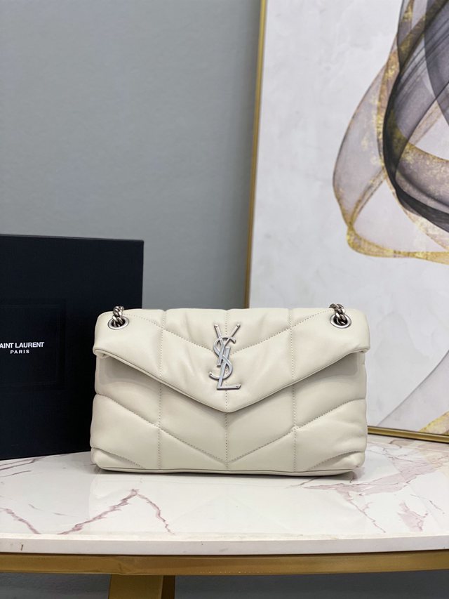 YSL专柜款女包 聖羅蘭經典款LOULOU PUFFER絎縫漆皮小號郵差包 YSL肩背斜挎包 577476  jjh1133