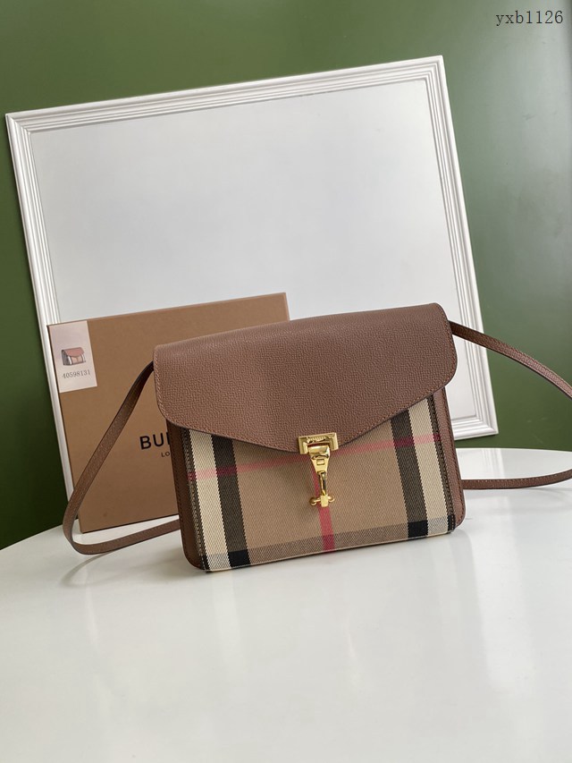 Burberry專門店新款格紋斜背包 巴寶莉女士斜挎肩背包 yxb1126