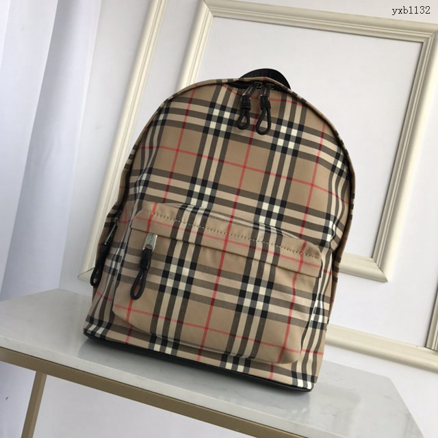 Burberry專門店新款尼龍雙肩包 巴寶莉Vintage復古格紋男士背包 yxb1132