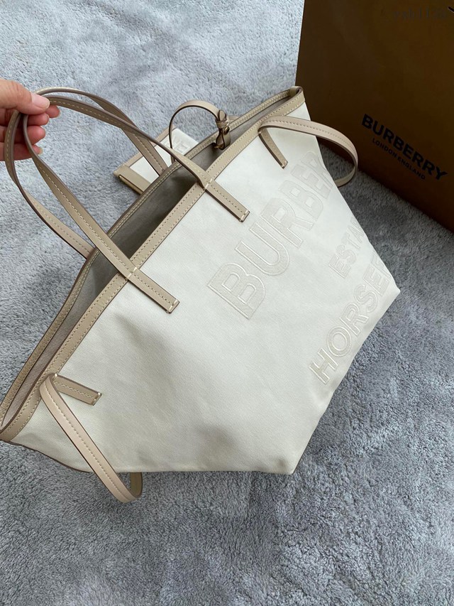 Burberry專門店新款沙灘托特包 巴寶莉帆布購物袋手提包 yxb1135