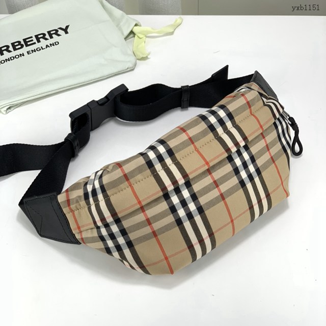 Burberry專門店新款休閒腰包 巴寶莉拼色尼龍材質男女款腰包挎包 yxb1151