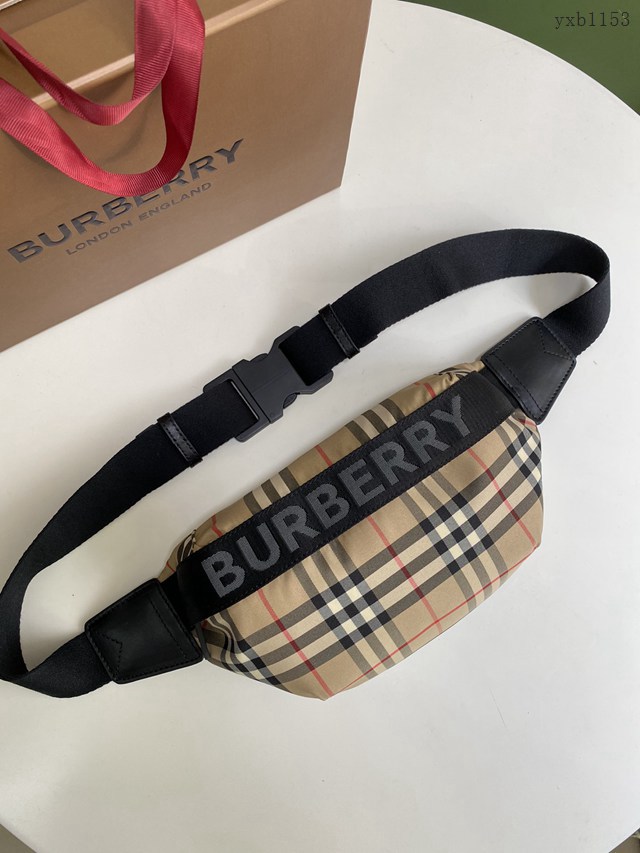 Burberry專門店新款休閒腰包 巴寶莉拼色尼龍材質男女款腰包挎包 yxb1153