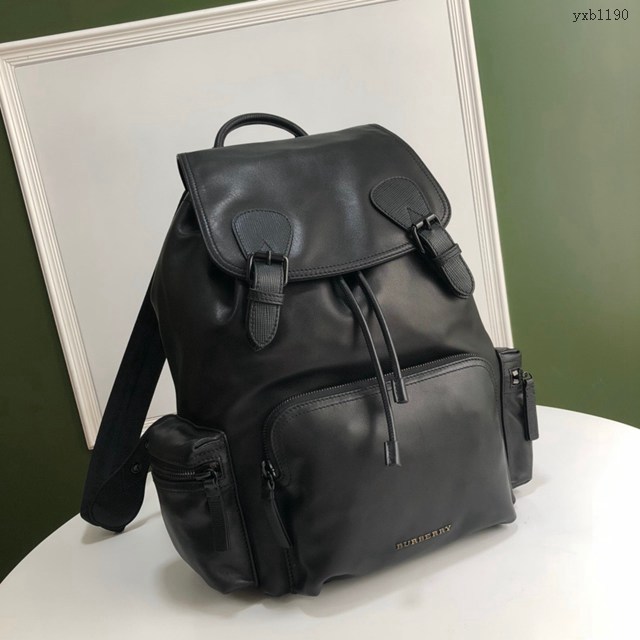 Burberry專門店新款男士專用黑色皮革雙肩包 巴寶莉全皮軍旅男女通用背包 yxb1190