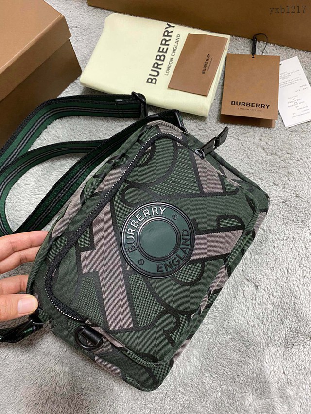 Burberry專門店新款尼龍佈防水材料相機包 巴寶莉男女款單肩斜挎小包 yxb1217