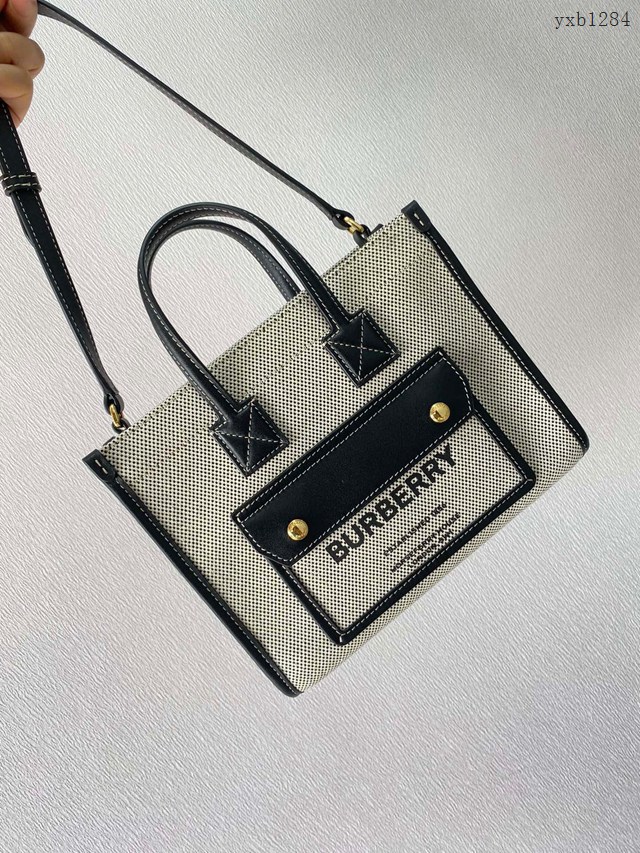 Burberry專門店新款小號雙色帆布freya芙蕾包 巴寶莉手提精製托特包購物包 yxb1284