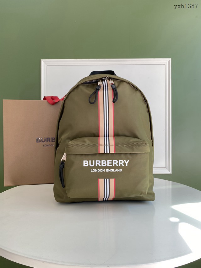 Burberry專門店新款防水尼龍雙肩包 巴寶莉 yxb1387