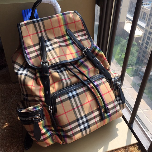 Burberry專門店新款大號彩虹Vintage復古格紋軍旅背包 巴寶莉男士女士後背包 yxb1393