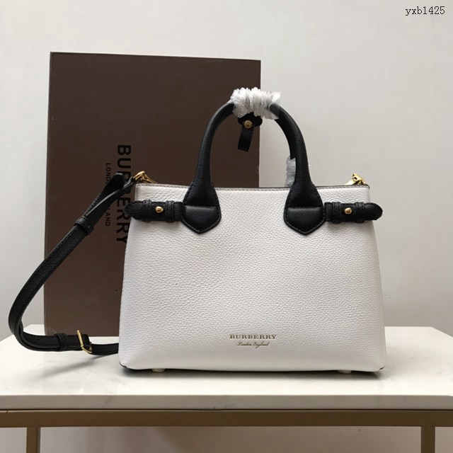 Burberry專門店新款小號白配黑托特包 巴寶莉粒面小牛皮手提肩背女包 yxb1425