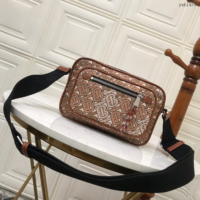 Burberry專門店新款Vintage復古格紋斜背包 巴寶莉肩背相機包男包 yxb1476