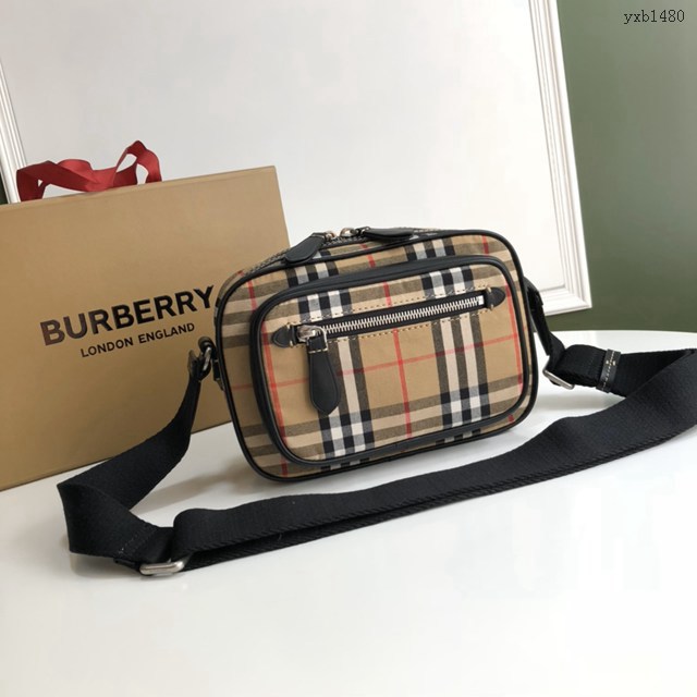 Burberry專門店新款Vintage復古格紋斜背包 巴寶莉肩背相機包男包 yxb1480