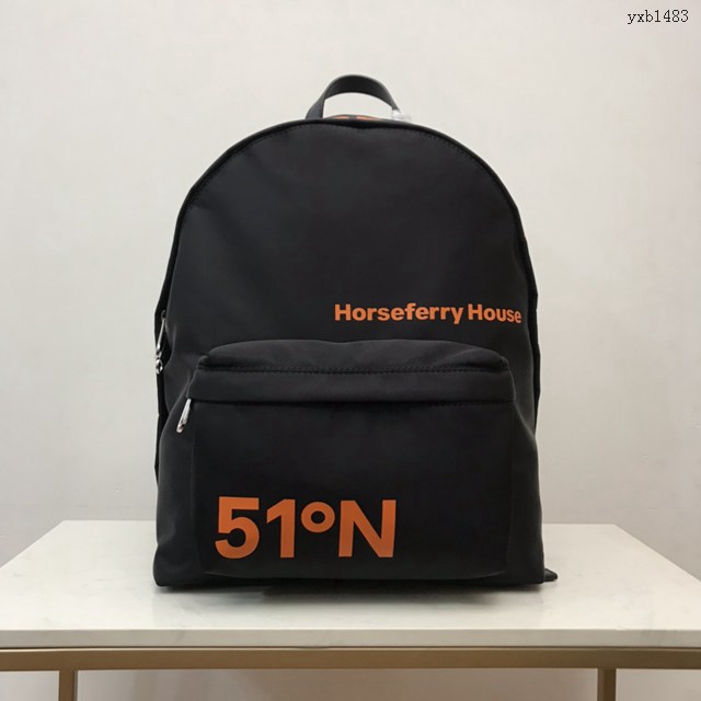 Burberry專門店新款黑色男款雙肩包 巴寶莉尼龍面男士後背包 yxb1483