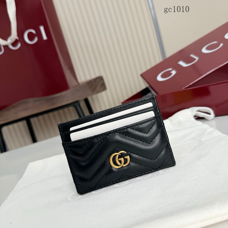 Gucci專櫃2026新款絎縫V型納帕羊皮革卡包 古馳Marmont女士卡套名片夾 443127 gc1010