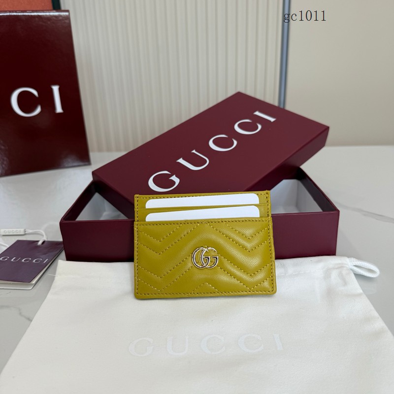 Gucci專櫃2026新款絎縫V型納帕羊皮革卡包 古馳Marmont女士卡套名片夾 443127 gc1011