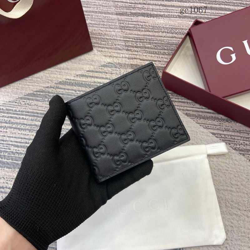 Gucci專櫃2026新款男女錢包 古馳Emblem系列黑色全皮錢夾 850175 gc1067