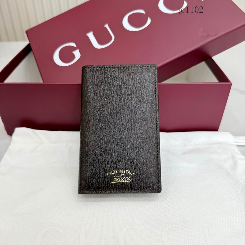 Gucci專櫃2026新款燙金對折錢夾護照夾 古馳Lira系列男士錢包 867327 gc1102