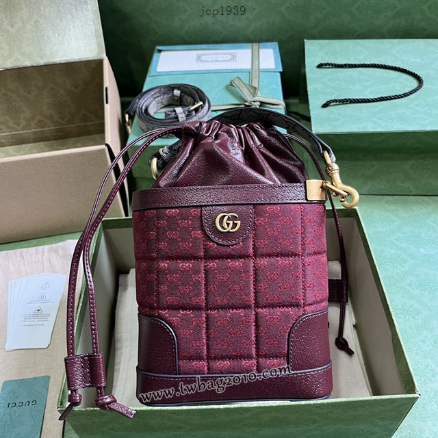 gucci專櫃新款迷你GG帆布肩背包 古馳Gucci男士包 jcp1939