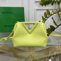 Bottega veneta高端女包 98088 寶緹嘉THE TRIANGLE BV專櫃新款海草黃三角形五金手提女包  gxz1135