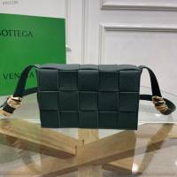 Bottega veneta高端女包 KF0017荔枝紋 寶緹嘉荔枝紋牛皮CASSETTE包包 BV經典款單肩斜挎包  gxz1266