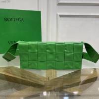 Bottega veneta高端女包 KF0010 寶緹嘉BELT CASSETTE腰包挎包 BV經典款粗編腰包  gxz1288