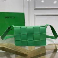 Bottega veneta高端女包 KF0017木薯 寶緹嘉新款放大編織斜挎包 BV經典款單肩斜挎編織女包  gxz1303