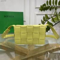 Bottega veneta高端女包 KF0017 寶緹嘉Cassette肩背女包 BV新款放大編織斜挎包  gxz1383