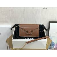 Celine專櫃2023新款CUIR TRIOMPHE斜挎女包 賽琳新品WOC鏈條皮革信封包 10J733 sldj2282