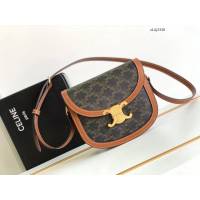 Celine專櫃2023新款TEEN BESACE TRIOMPHE標誌印花牛皮革手袋 賽琳凱旋門馬鞍包 sldj2338