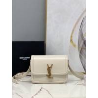 YSL专柜款女包 聖羅蘭經典款MONOGRAM金屬旋扣小號郵差包 YSL肩背斜挎包 634306  jjh1108