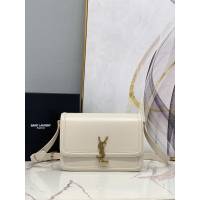 YSL专柜款女包 聖羅蘭經典款MONOGRAM金屬旋扣大號郵差包 YSL肩背斜挎包 634305  jjh1109