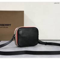 Burberry專門店新款男女斜背包 巴寶莉條紋印花小號肩背包 yxb1032