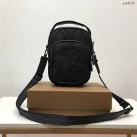 Burberry專門店新款條紋網紋尼龍背帶斜挎男包 巴寶莉男士斜背包 yxb1035