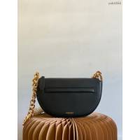 Burberry專門店新款弧形包女士鏈條小挎包 巴寶莉時裝秀款肩背包 yxb1054