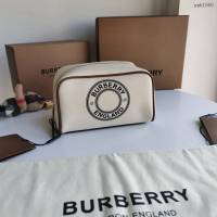 Burberry專門店新款專屬標識拉鏈洗漱包 巴寶莉手拿包收納包 yxb1060