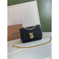 Burberry專門店新款小號TB刺繡絎縫鎖扣包 巴寶莉羔羊皮鏈條單肩斜挎女包 yxb1167