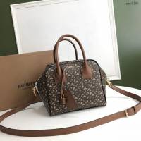 Burberry專門店新款Cube立方包 巴寶莉手提肩背女包 yxb1186