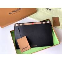 Burberry專門店新款拼色手包 巴寶莉男士專櫃最新手拿包 yxb1193