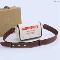 Burberry專門店新款棉質白色帆布包 巴寶莉女款單肩斜挎包 yxb1199