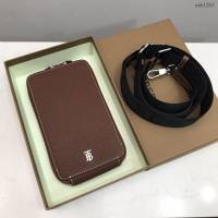 Burberry專門店新款粒紋皮革手機包保護套 巴寶莉手提袋 yxb1263