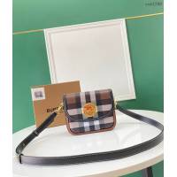 Burberry專門店新款小號斜背包 巴寶莉全皮肩背女包 yxb1290